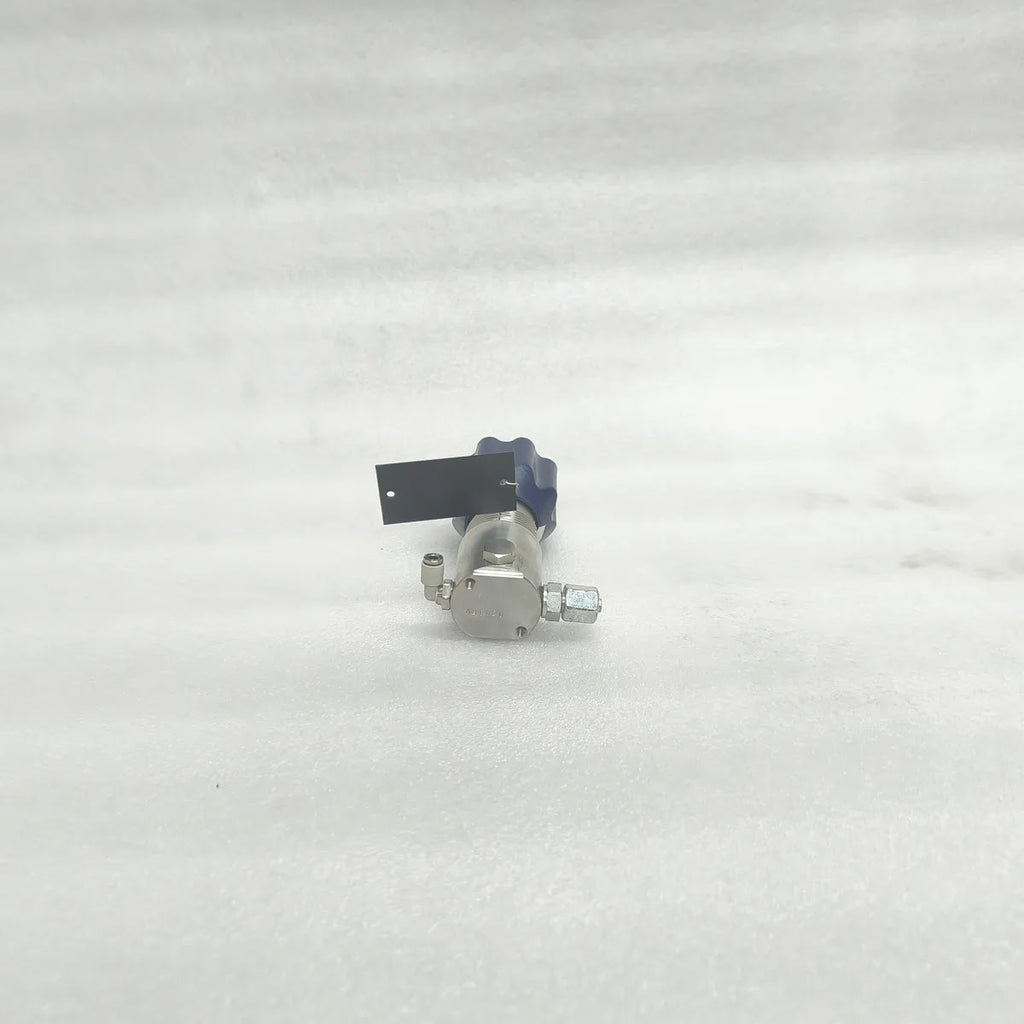 PRESSURE TECH MINI300-06-S-02-K-B Compact Regulator MAX IN 210 Bar MAX OUT 2 Bar