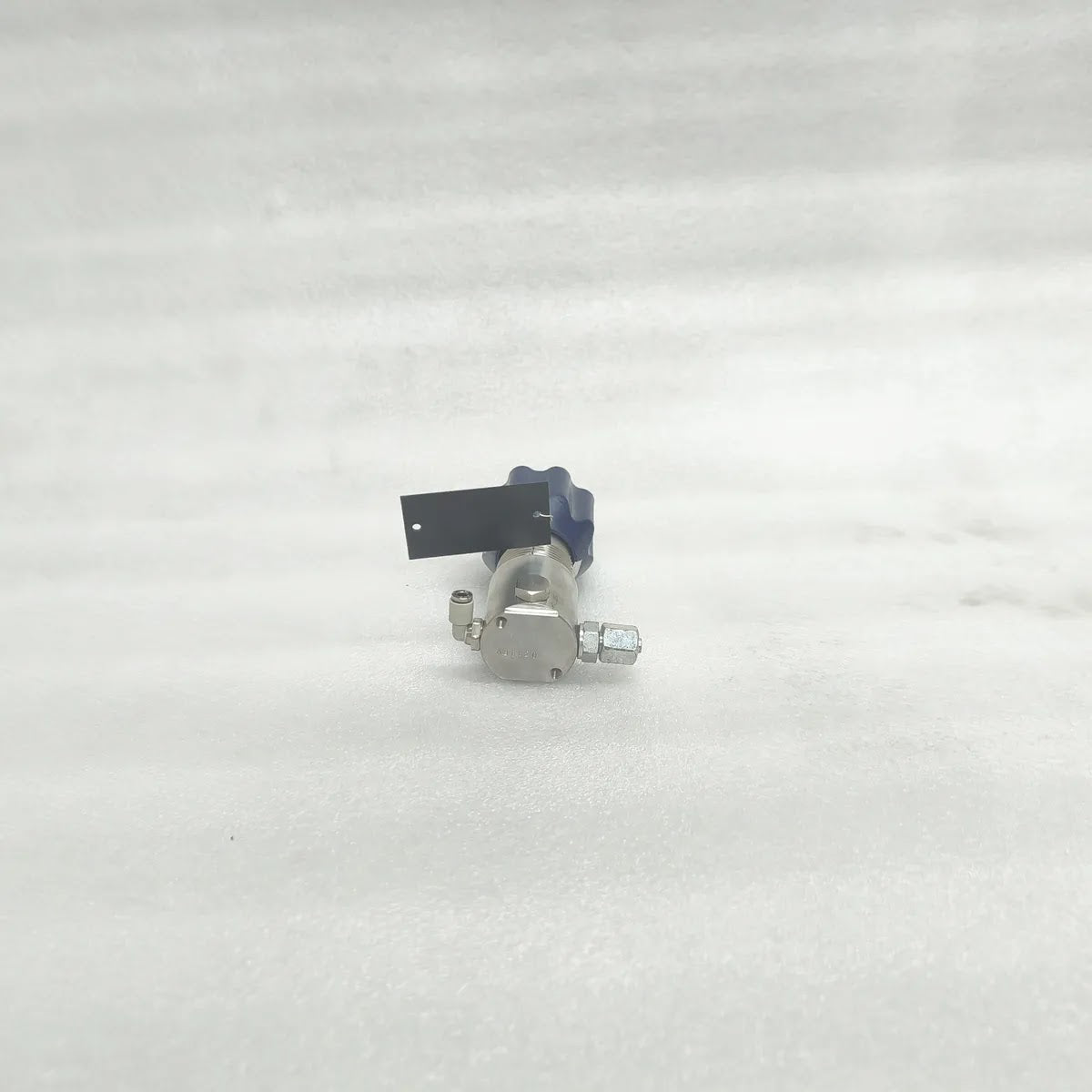 PRESSURE TECH MINI300-06-S-02-K-B Compact Regulator MAX IN 210 Bar MAX OUT 2 Bar