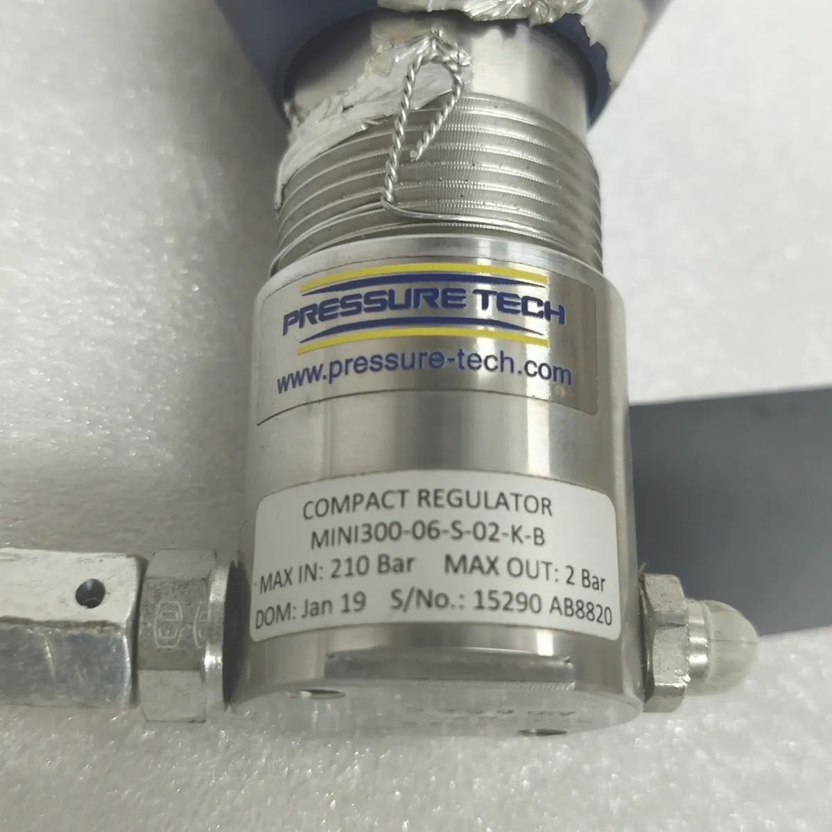 PRESSURE TECH MINI300-06-S-02-K-B Compact Regulator MAX IN 210 Bar MAX OUT 2 Bar
