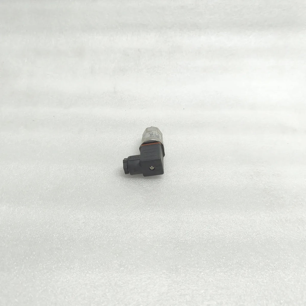 DANFOSS MBS 3100 060G1466 PRESSURE TRANSMITTER 0...16 bar 4...20 mA 10...32 V