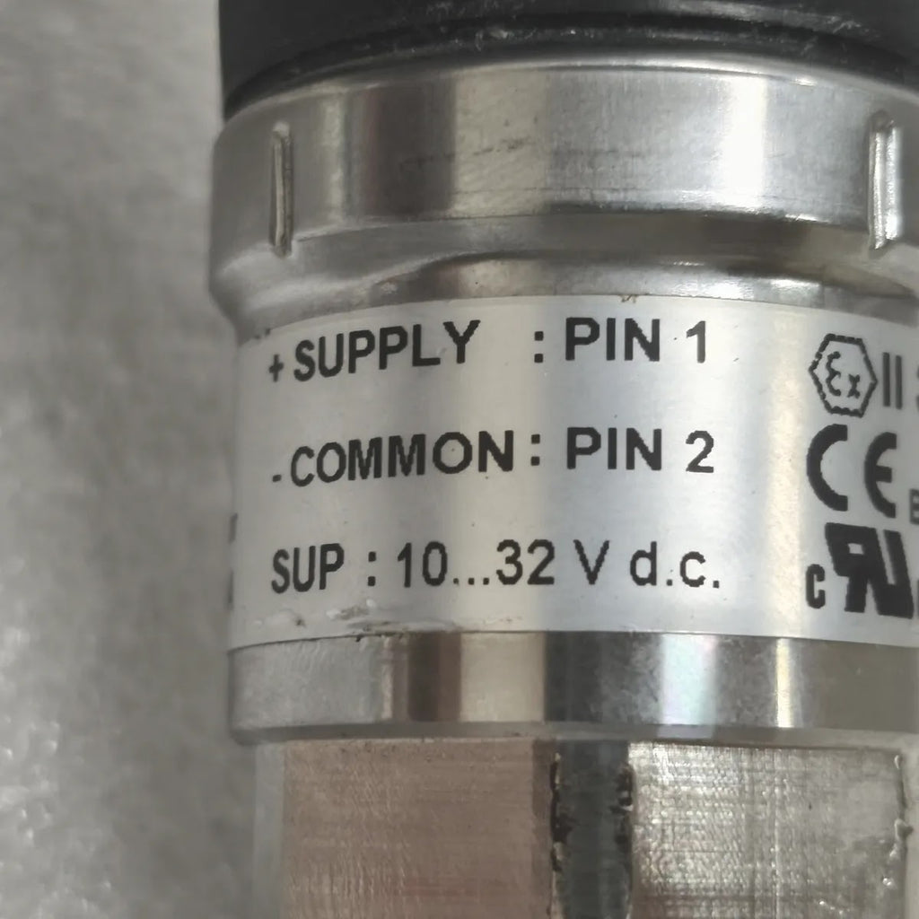 DANFOSS MBS 3100 060G1466 PRESSURE TRANSMITTER 0...16 bar 4...20 mA 10...32 V
