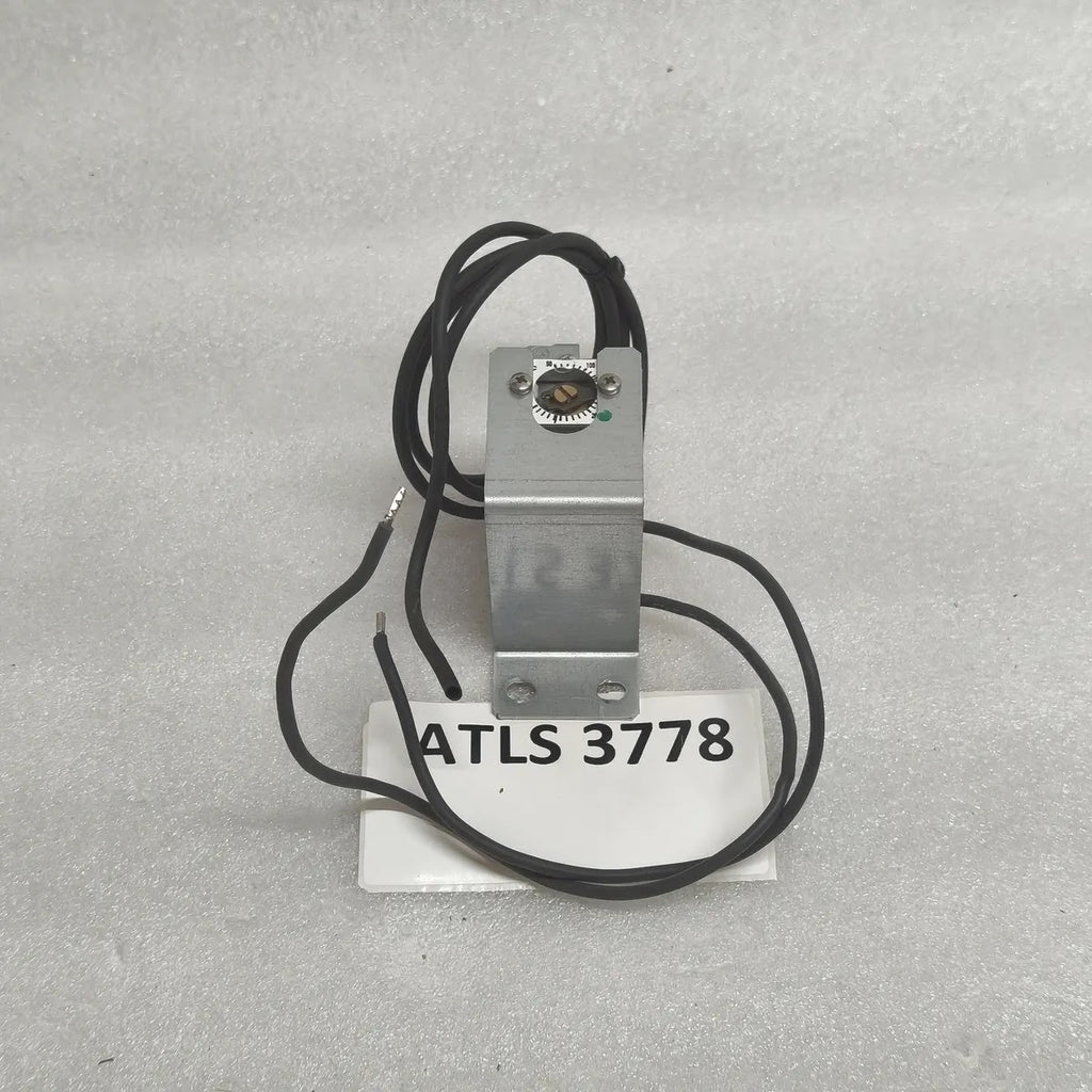 JUMO EM-5 602021/0005 THERMOSTAT TEMPERATURE CONTROLLER 230V AC 16(3)A IP00