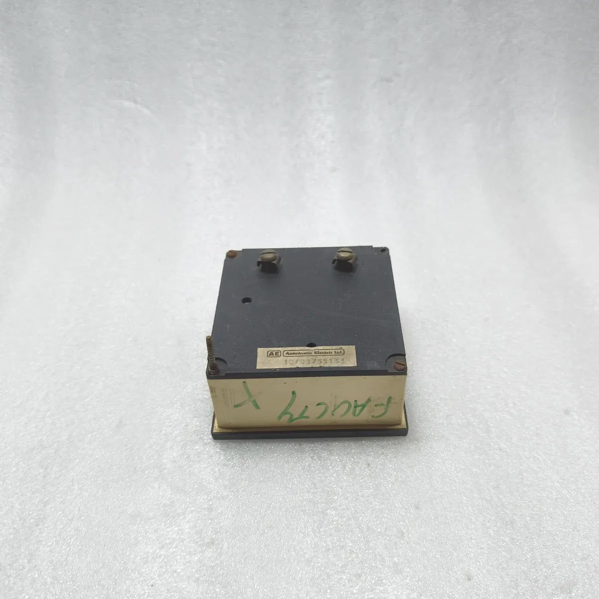 AE Automatic Electric Analog Voltmeter 0-500V AC 50-60Hz