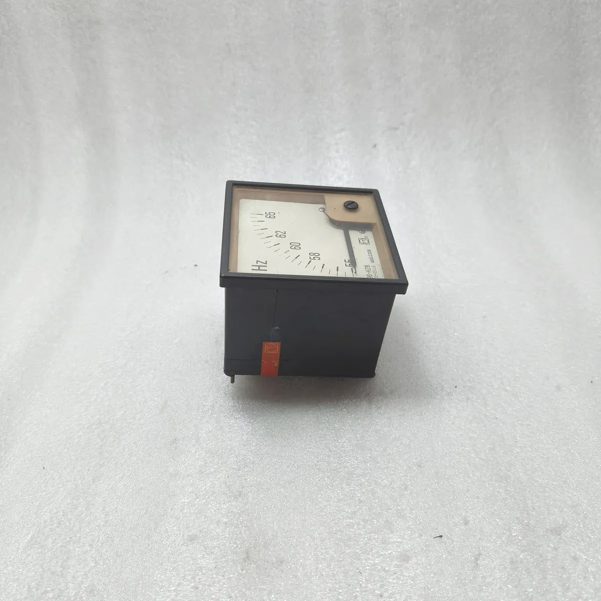 SHANGHAI YITAI F96-HZB Panel Frequency Meter 55-65Hz 460/220V