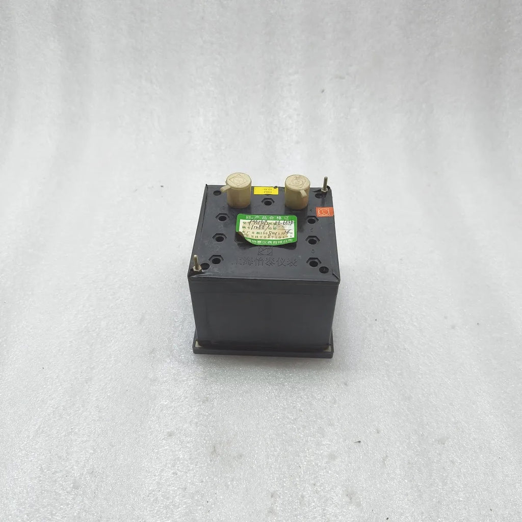 SHANGHAI YITAI F96-HZB Panel Frequency Meter 55-65Hz 460/220V