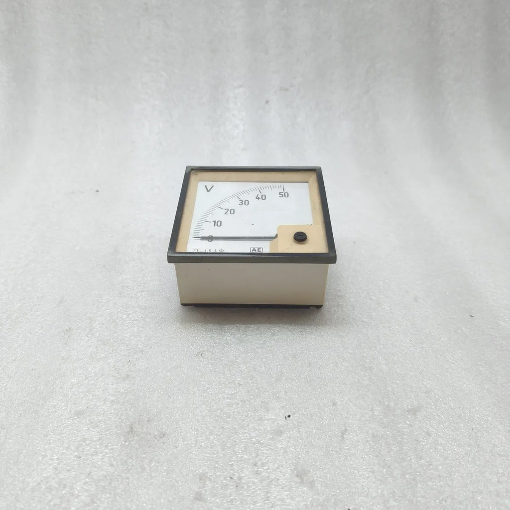 AE AUTOMATIC ELECTRIC Analog Panel Voltmeter 0-50V DC Class 1.5