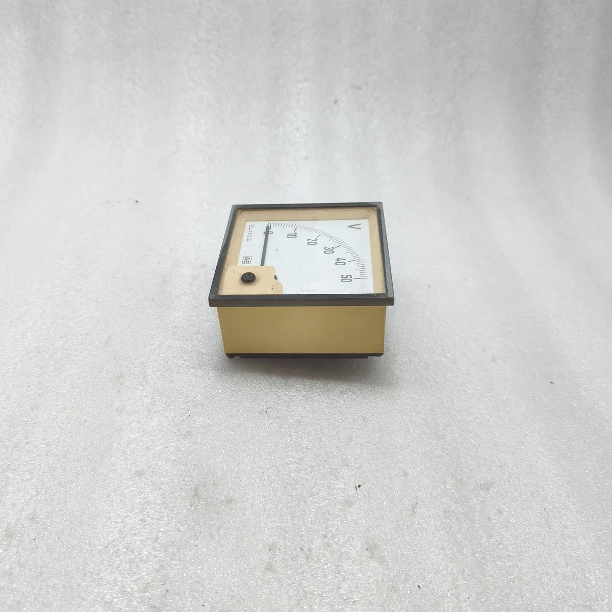 AE AUTOMATIC ELECTRIC Analog Panel Voltmeter 0-50V DC Class 1.5