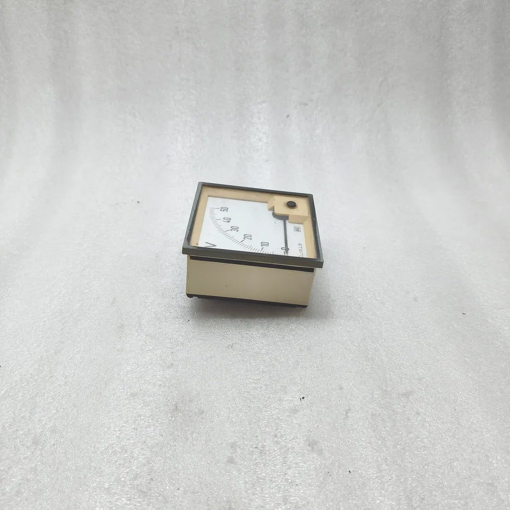 AE AUTOMATIC ELECTRIC Analog Panel Voltmeter 0-50V DC Class 1.5