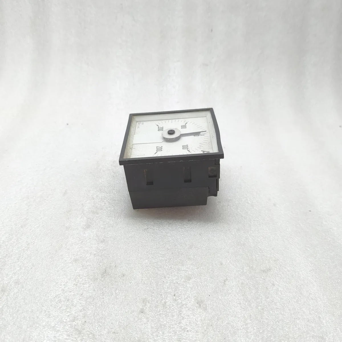IME DC Ammeter Zero Centre 200-0-200A 10V Input