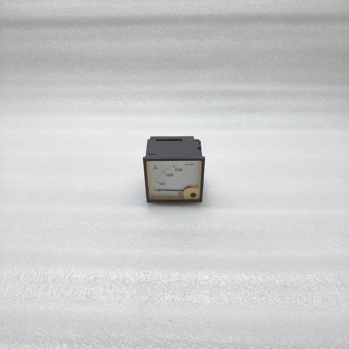 RISHABH Analogue Panel Ammeter 1700/5A 0-1700A
