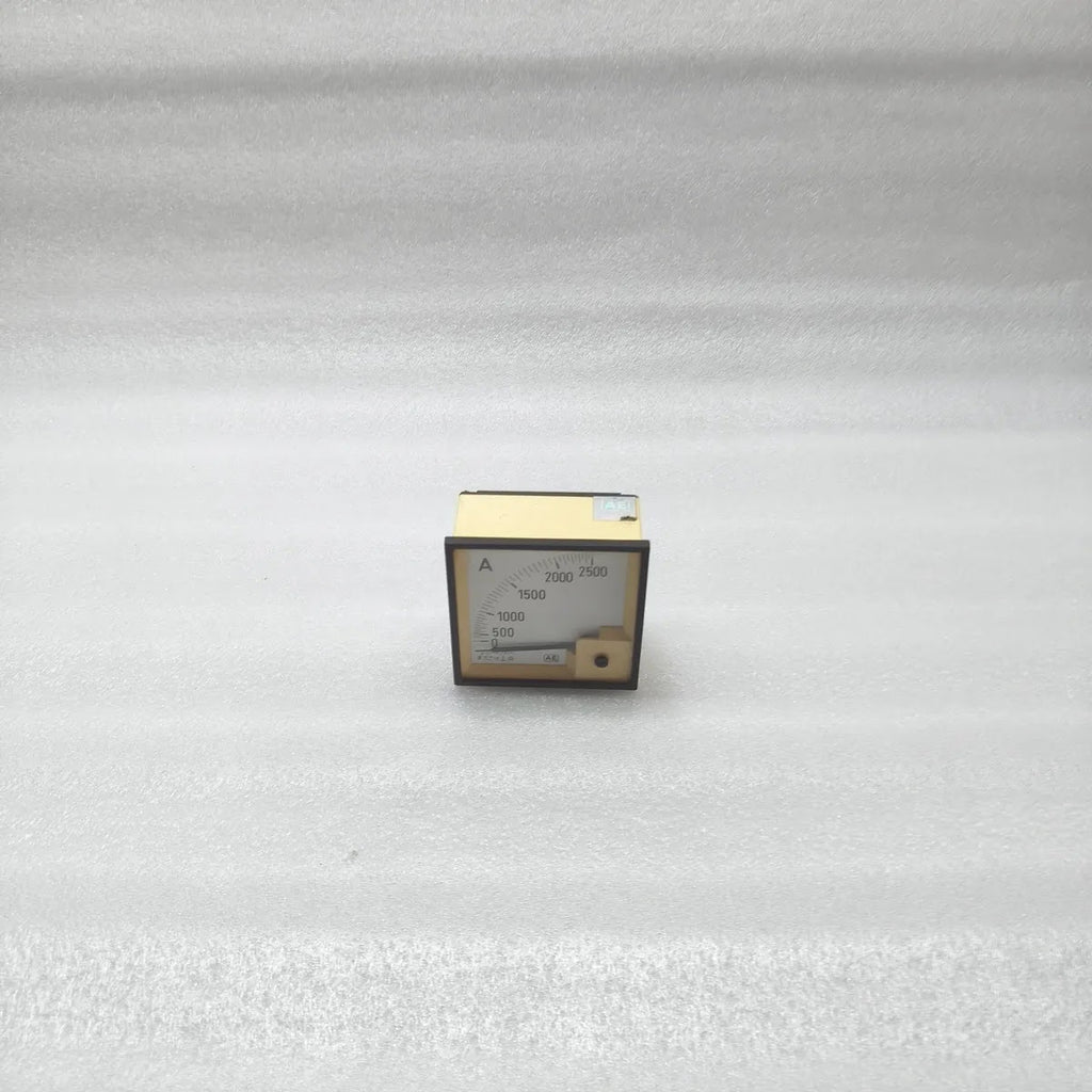 AE AUTOMATIC ELECTRIC 2500/5A Analog Panel Ammeter 0-2500A 50-60Hz