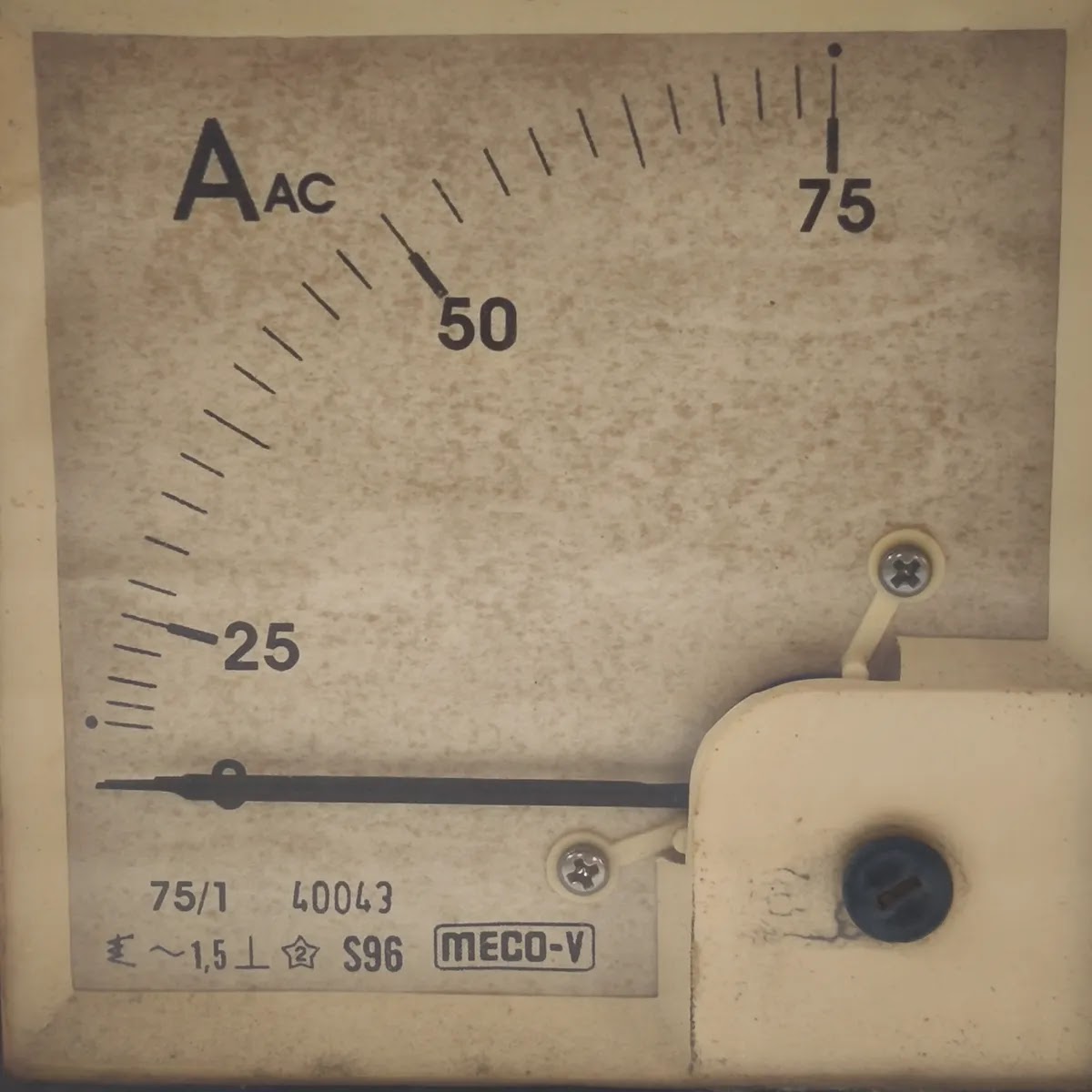 MECO-V S96 Moving Iron Panel Ammeter 0-75A AC 75/1A