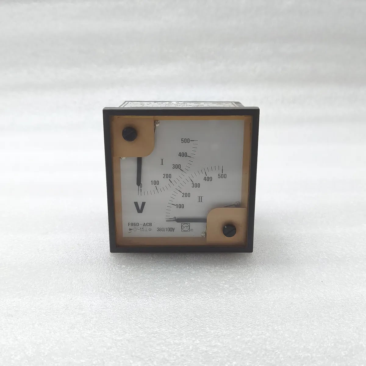 YITAI F96D-ACB Double Voltmeter 0-500V 380/100V