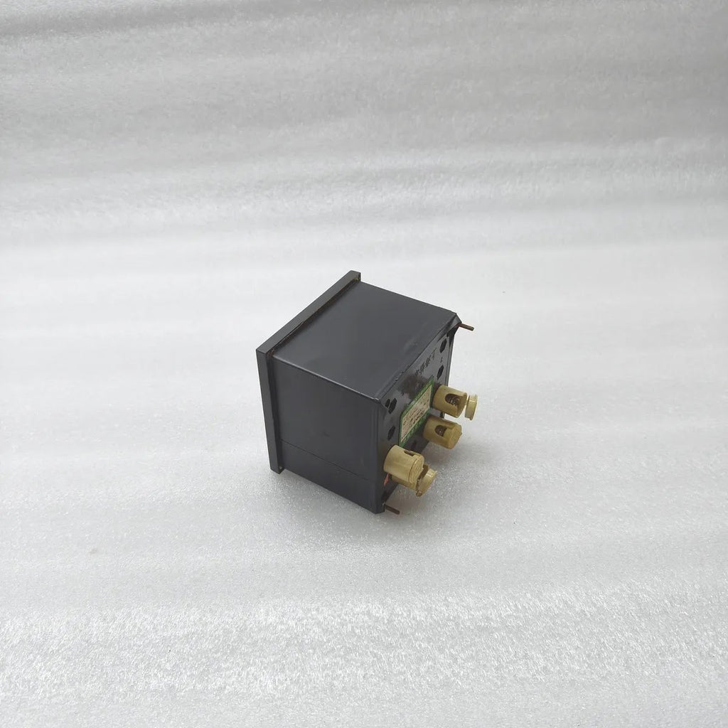 YITAI F96D-ACB Double Voltmeter 0-500V 380/100V