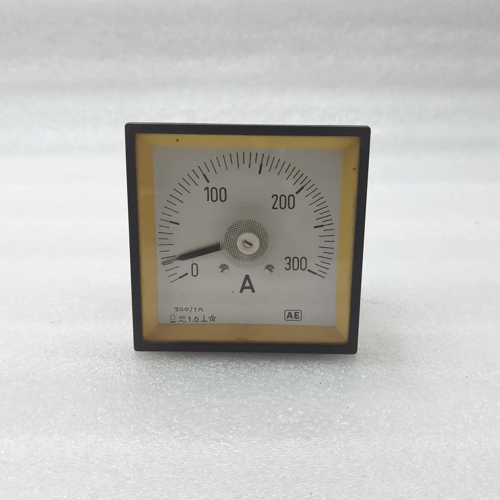 AUTOMATIC ELECTRIC AE Moving Iron Panel Ammeter 0-300A 300/1A