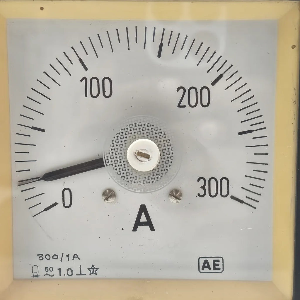 AUTOMATIC ELECTRIC AE Moving Iron Panel Ammeter 0-300A 300/1A