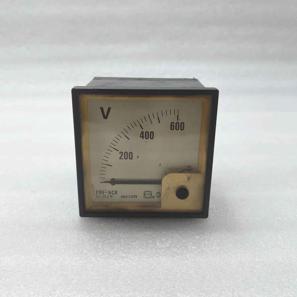 SHANGHAI YITAI F96-ACB Analog AC Voltmeter 0-600V