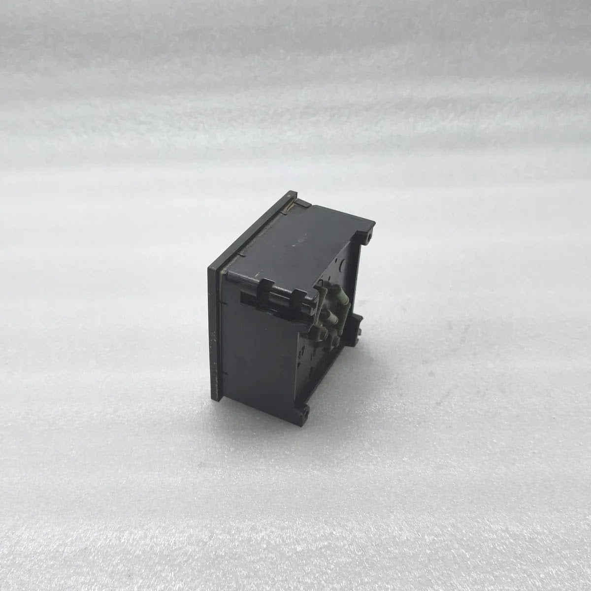 RISHABH Analogue Frequency Meter 45-55Hz Panel Meter