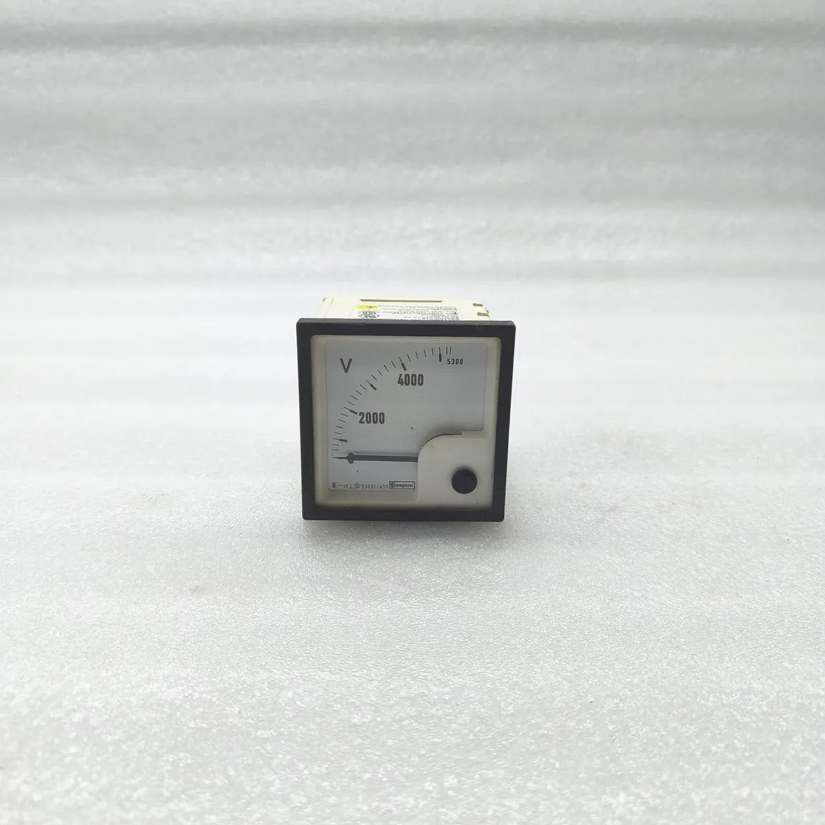 CROMPTON E24302V/16 Analogue Panel Voltmeter 0-5300V 140VAC