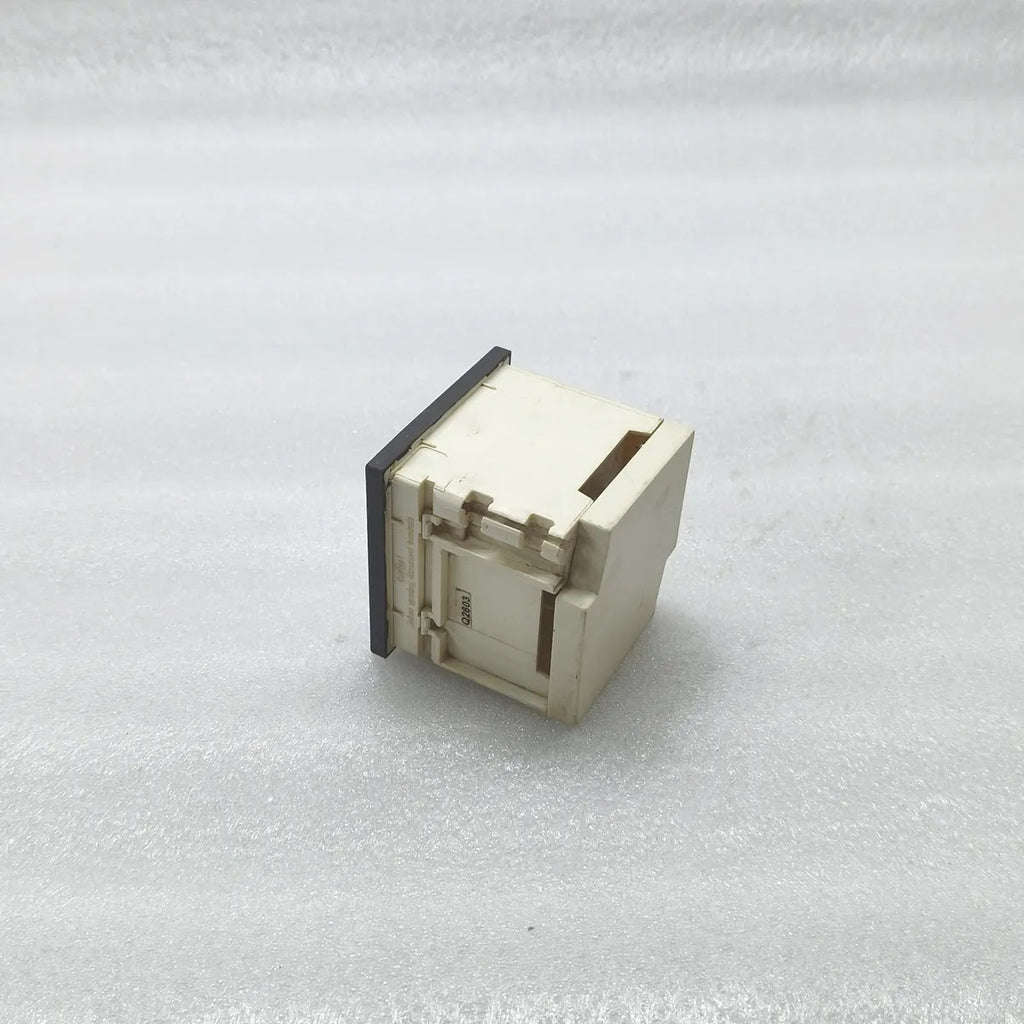 CROMPTON Analogue Panel Ammeter 0-1200A 1200/5A