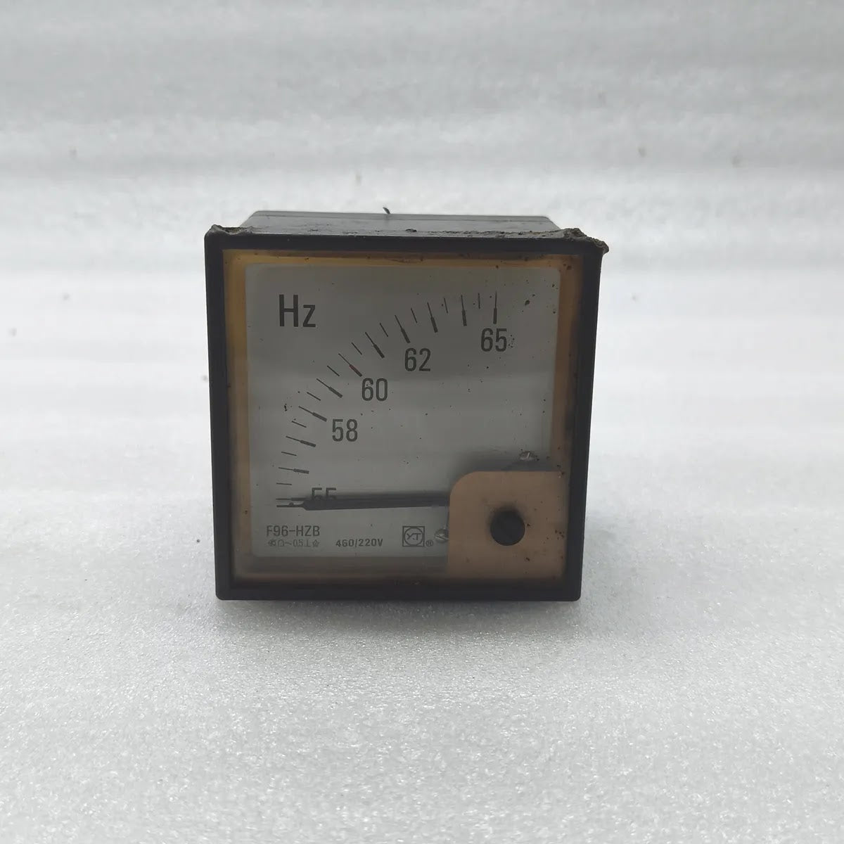 SHANGHAI YITAI F96-HZB Frequency Meter 55-65Hz 460/220V