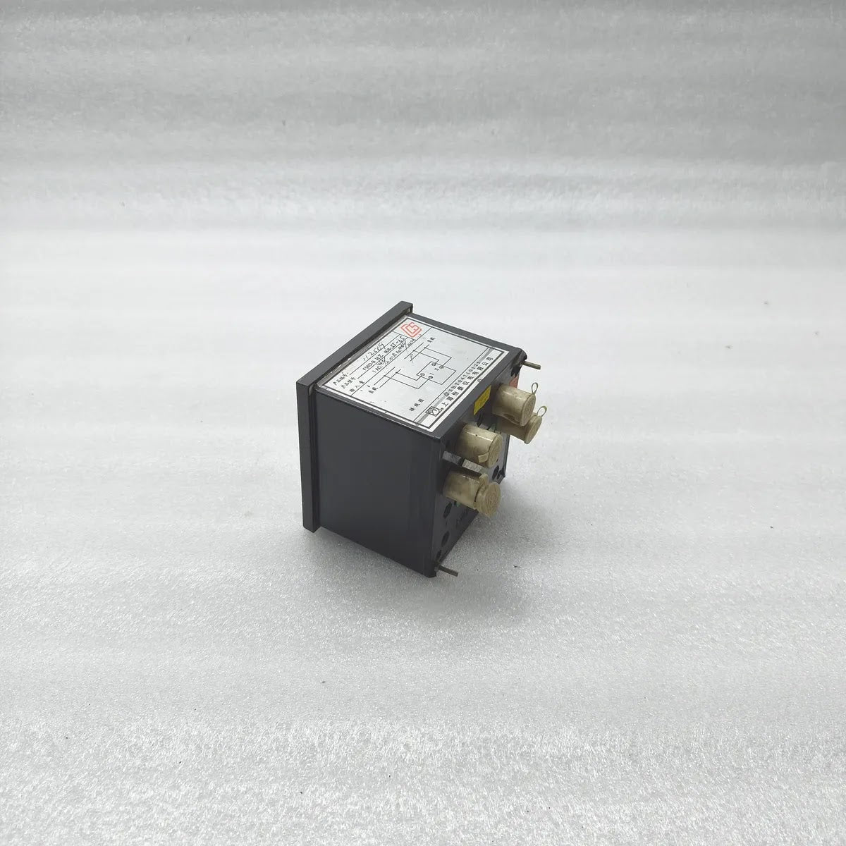 SHANGHAI YITAI F96D-HzB Double Frequency Meter 55-65Hz 460/220V