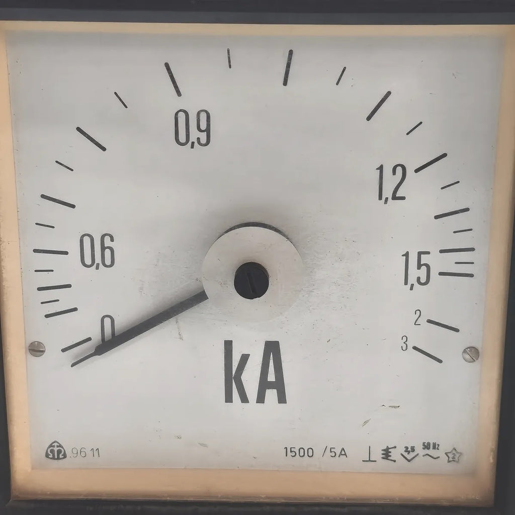 SPECIAL T42 Analogue Panel Ammeter 0-3kA 1500/5A
