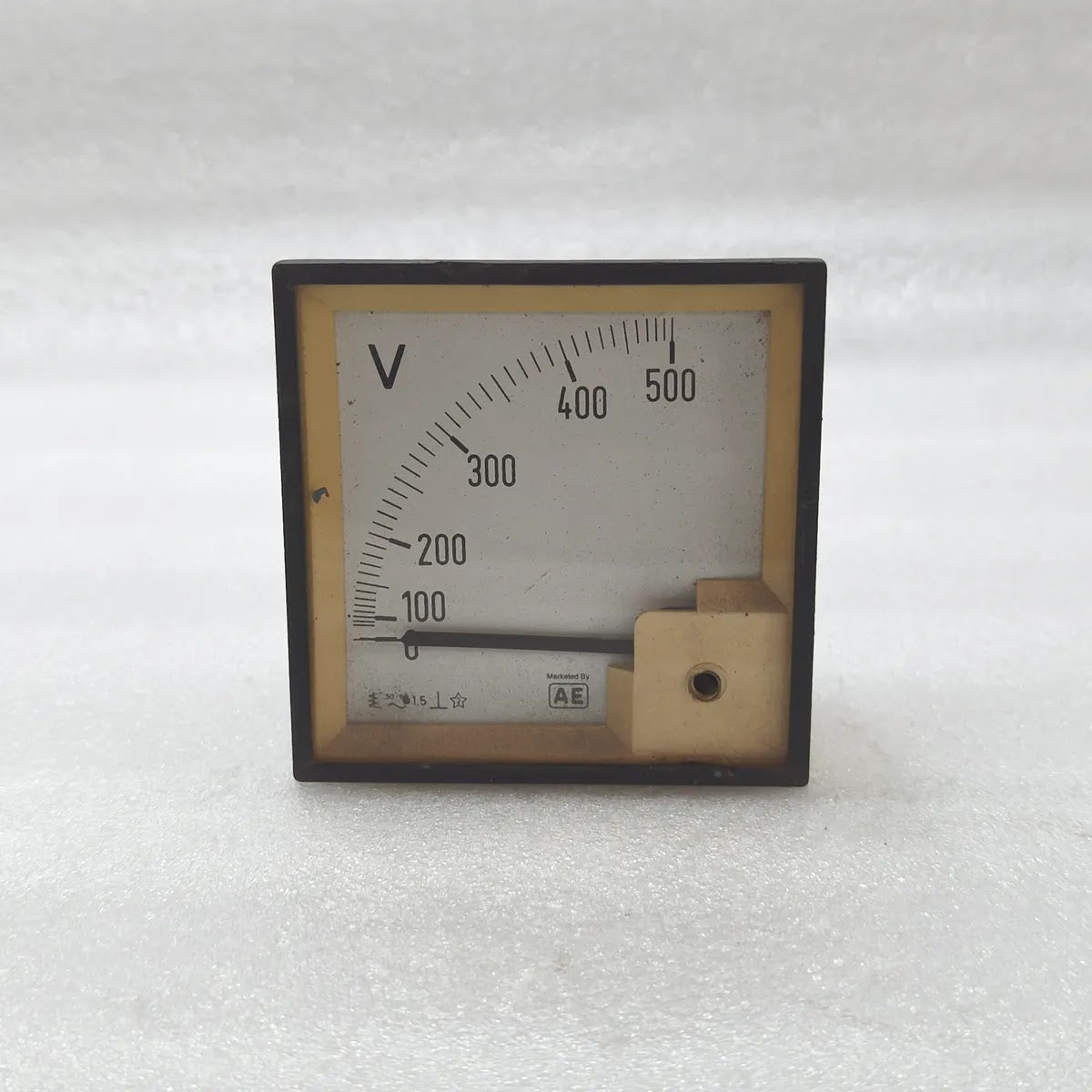 AE Moving Iron Panel Voltmeter 0-500V AC 50-60Hz
