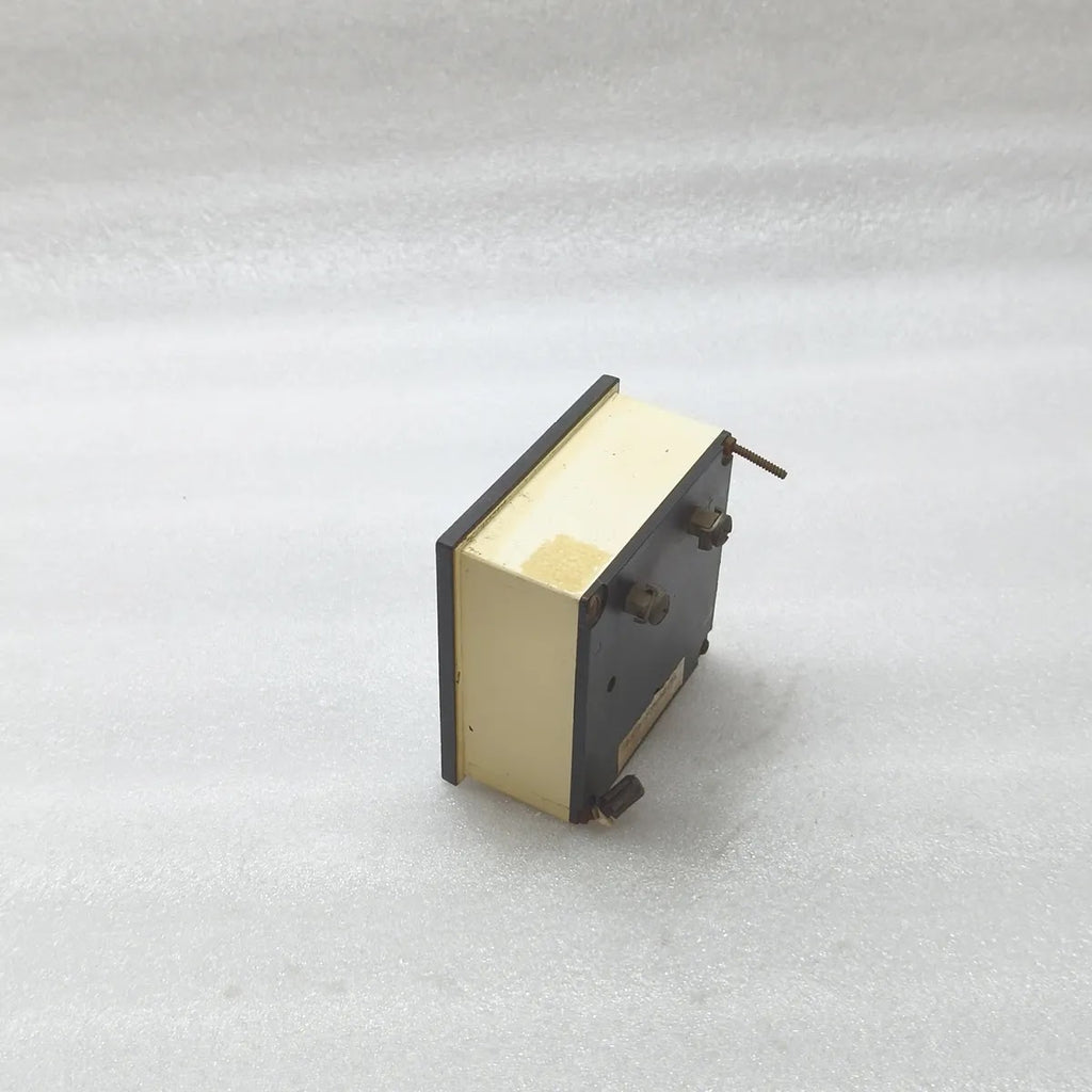AE Moving Iron Panel Voltmeter 0-500V AC 50-60Hz