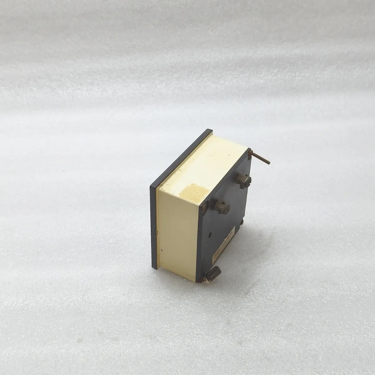 AE Moving Iron Panel Voltmeter 0-500V AC 50-60Hz