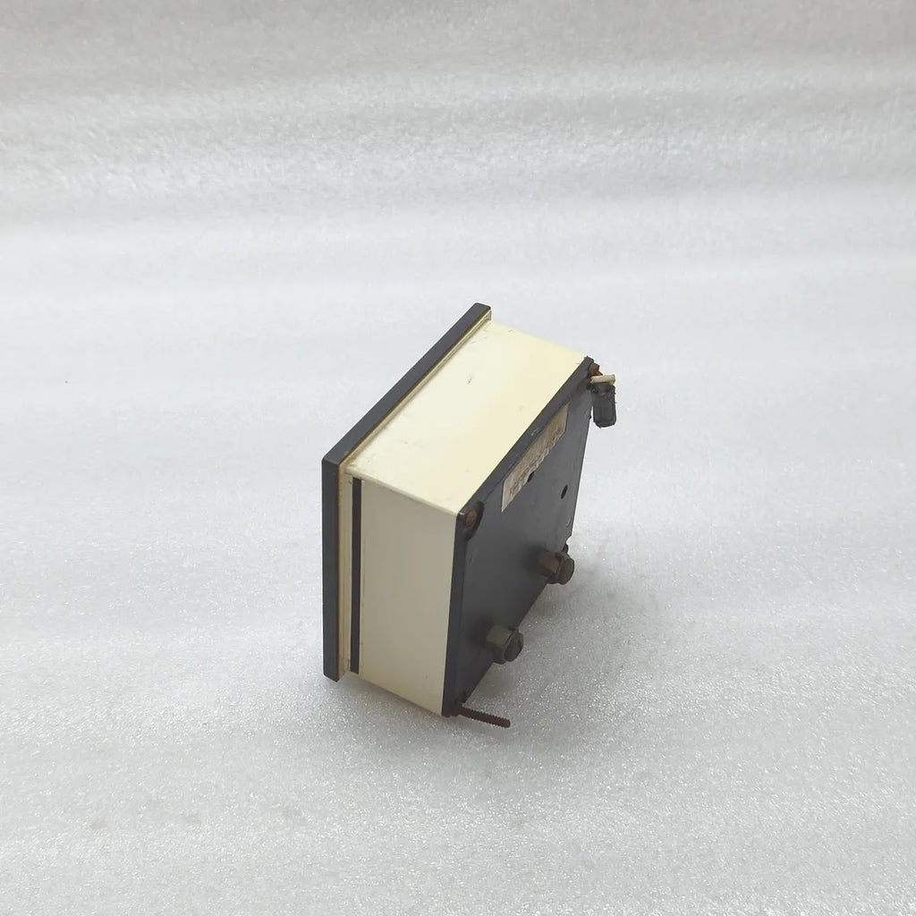 AE Moving Iron Panel Voltmeter 0-500V AC 50-60Hz