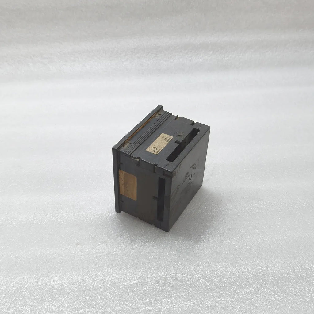 DEIF FQ0207 Moving Iron Voltmeter 0-600V