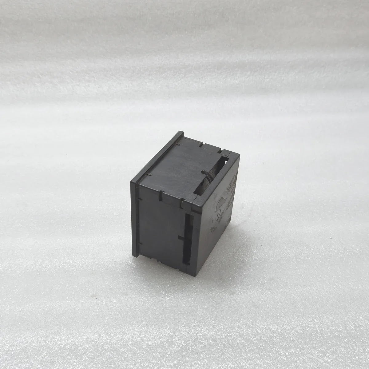 DEIF FQ0207 Moving Iron Voltmeter 0-600V