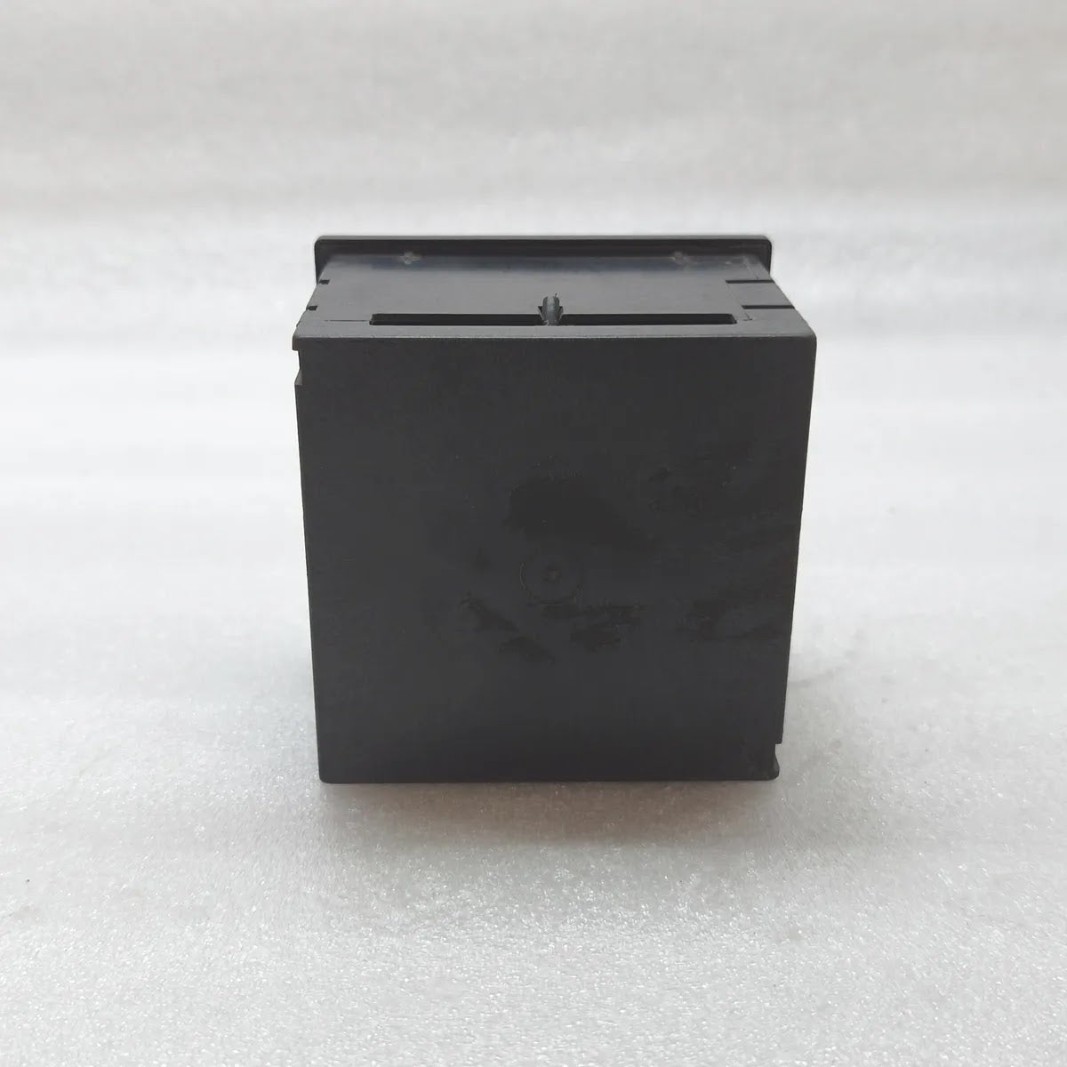 DEIF FQ0207 Moving Iron Voltmeter 0-600V
