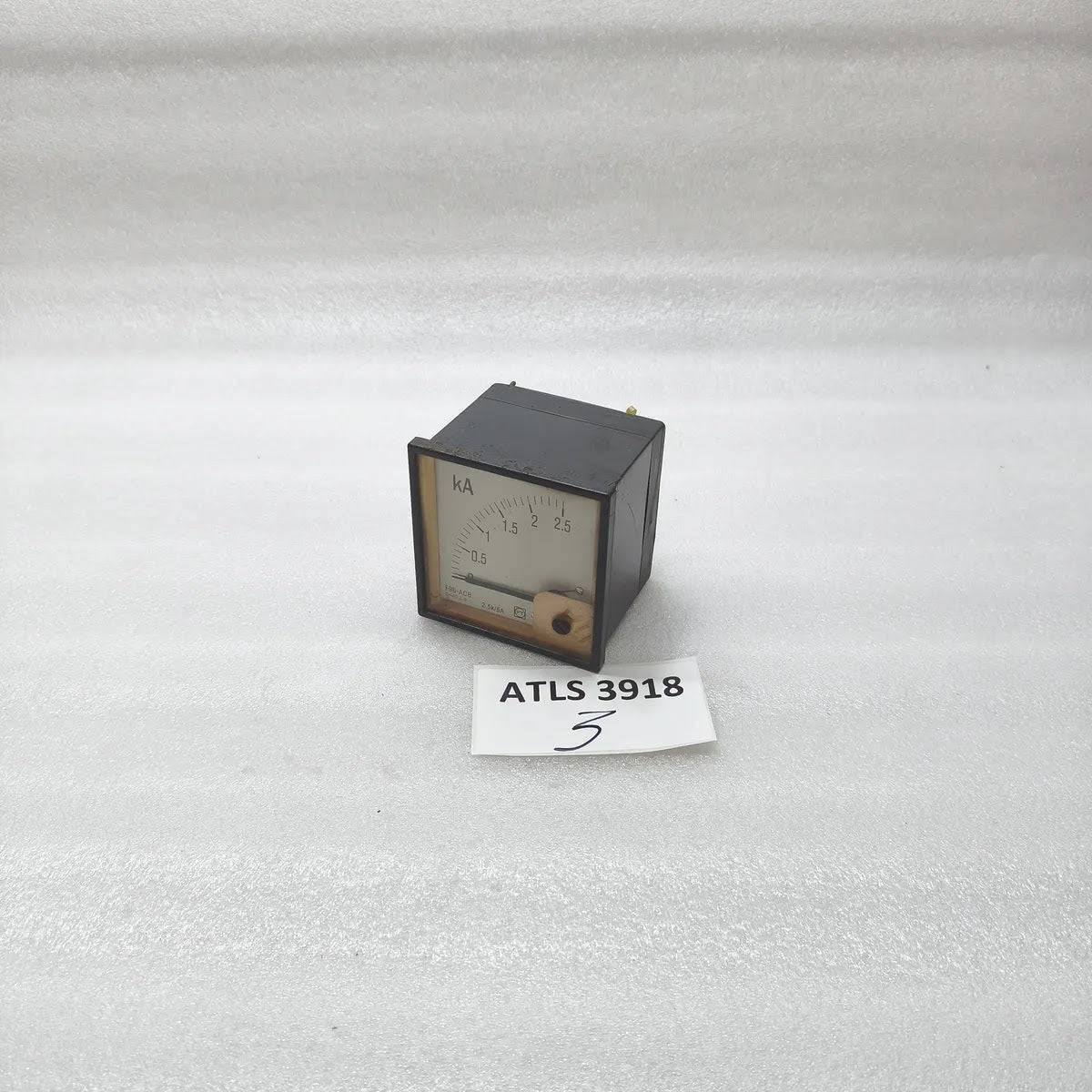 SHANGHAI YITAI F96-ACB Analog Panel Ammeter 0-2.5kA 2.5k/5A