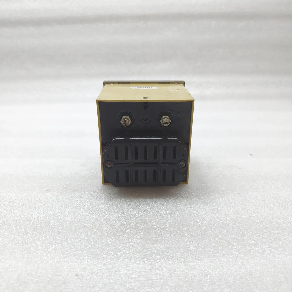 VUMA 001826 Vibrating Reed Frequency Meter 47-53Hz 100V
