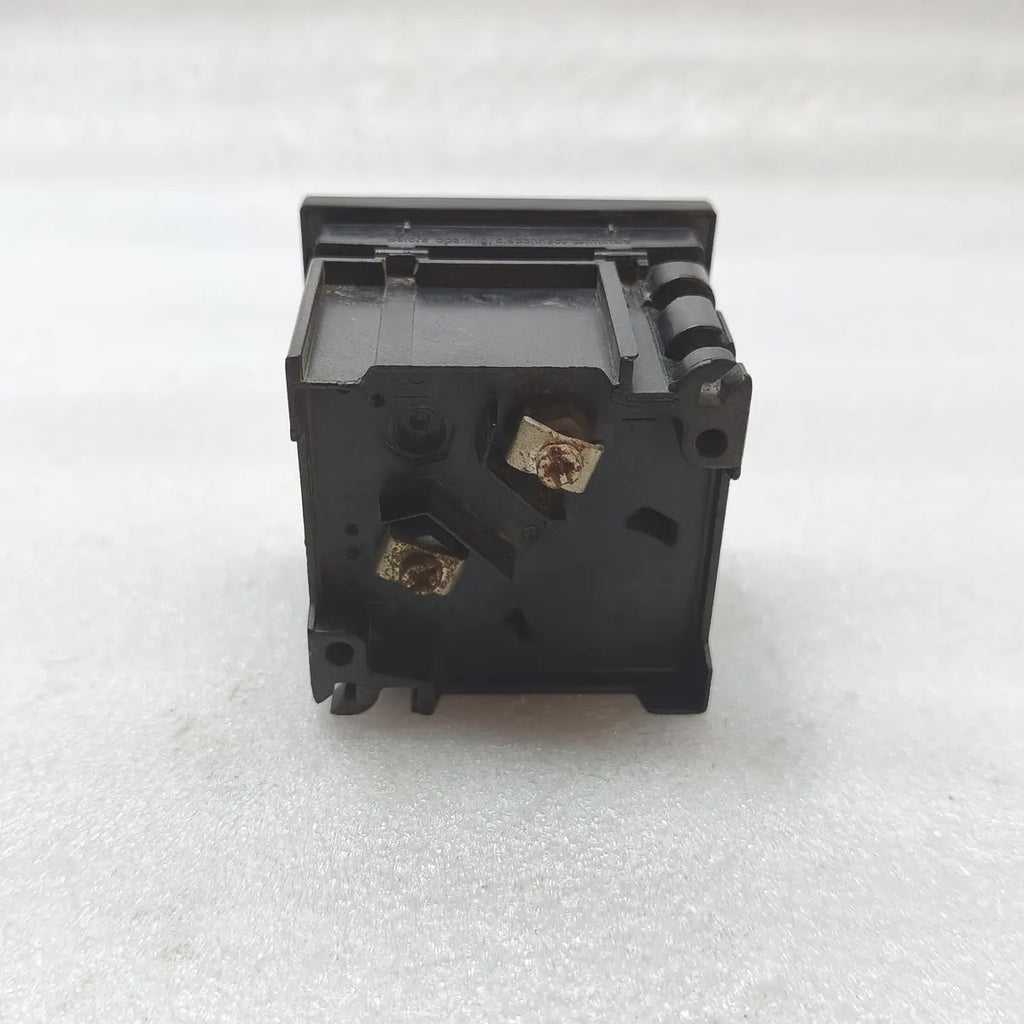 RISHABH PQ72 Analogue Panel Voltmeter DC 0-30V