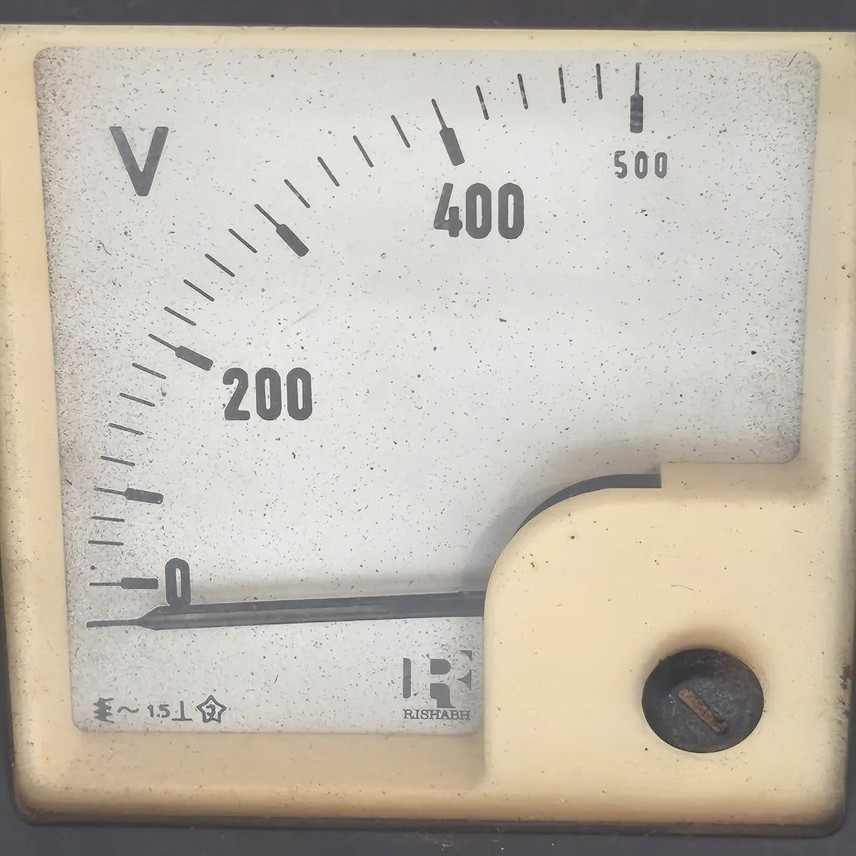 RISHABH EQ72 Moving Iron Panel Voltmeter 0-500V