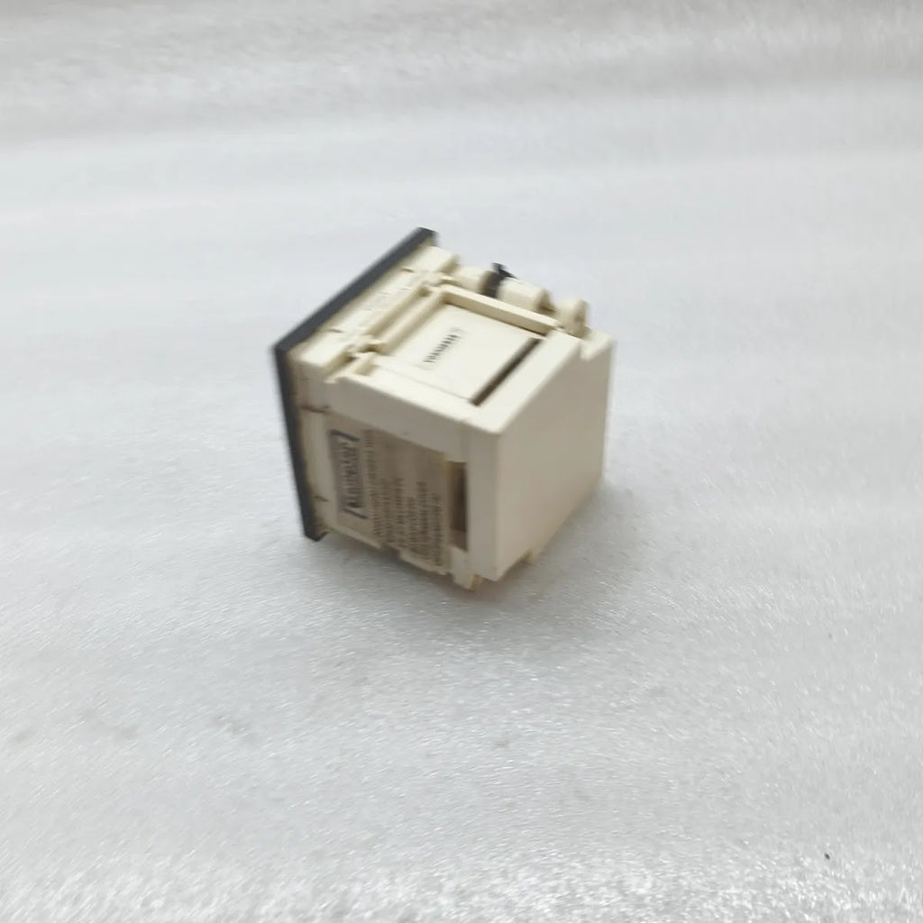 CROMPTON E243014GFAA3QIIP Power Factor Meter 0/1/0 cos phi 1mA DC