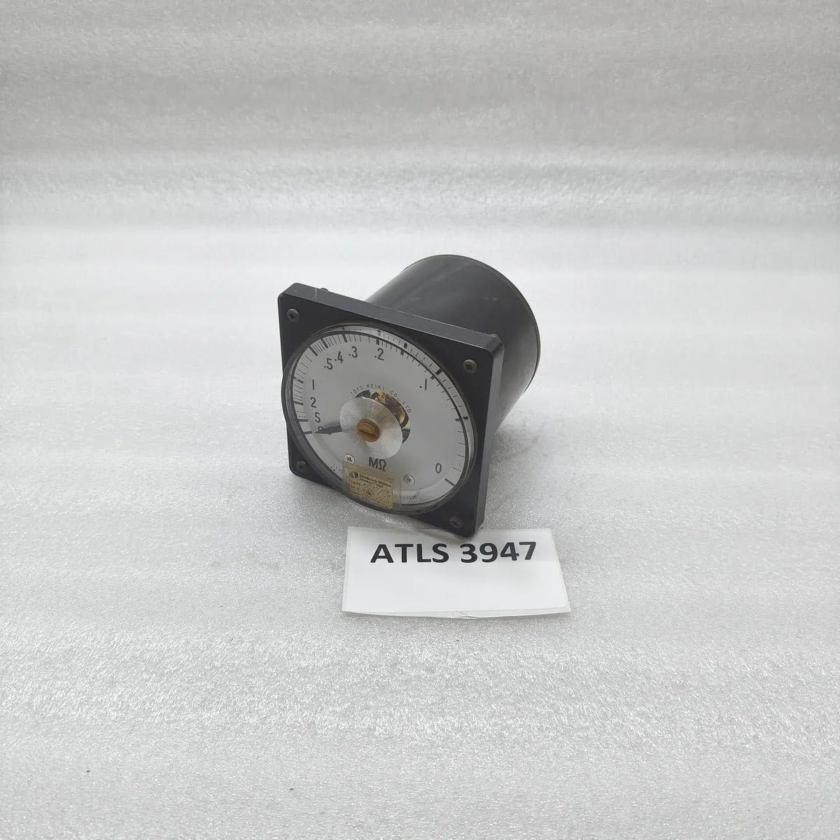 TOYO KEIKI DVF-11 Megohm Panel Meter 0-5 MOhm 1mA