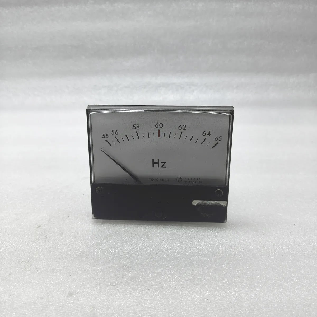 Toyo Keiki FCF-12NV Analog Frequency Meter 55-65Hz 115V Marine Panel