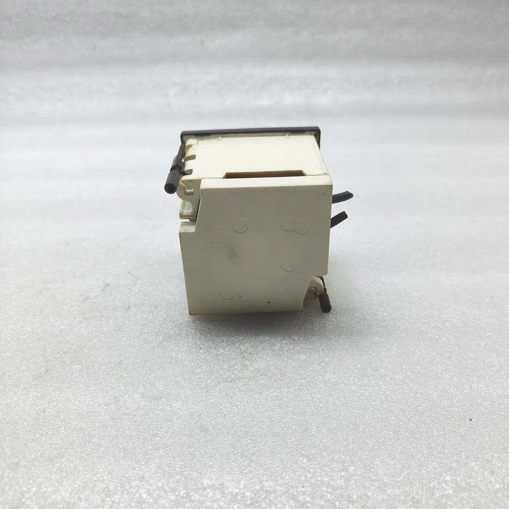 CROMPTON E243 Analogue AC Ammeter 0-2500A 2500/5A