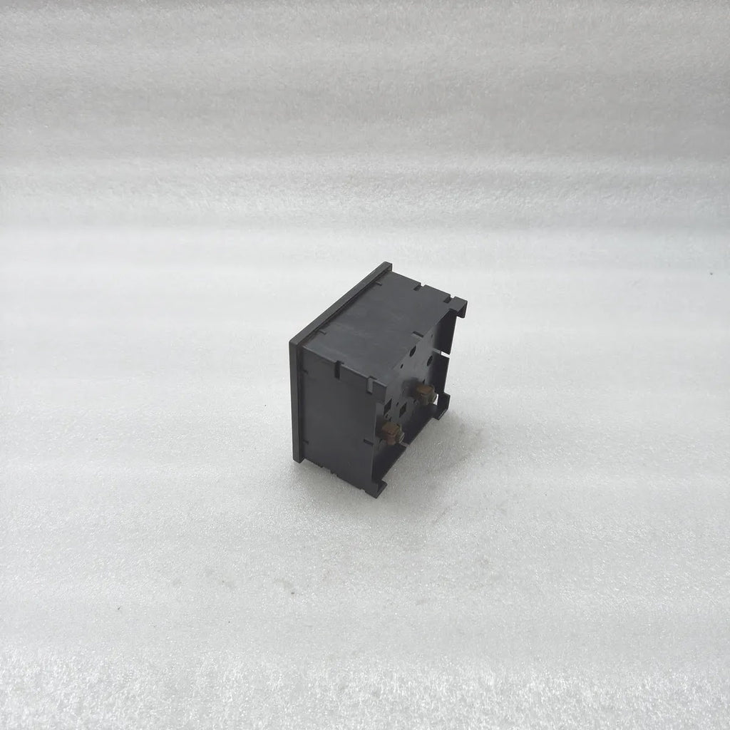 DEIF 10/20A-95 Moving Iron Panel Ammeter 0-10A AC