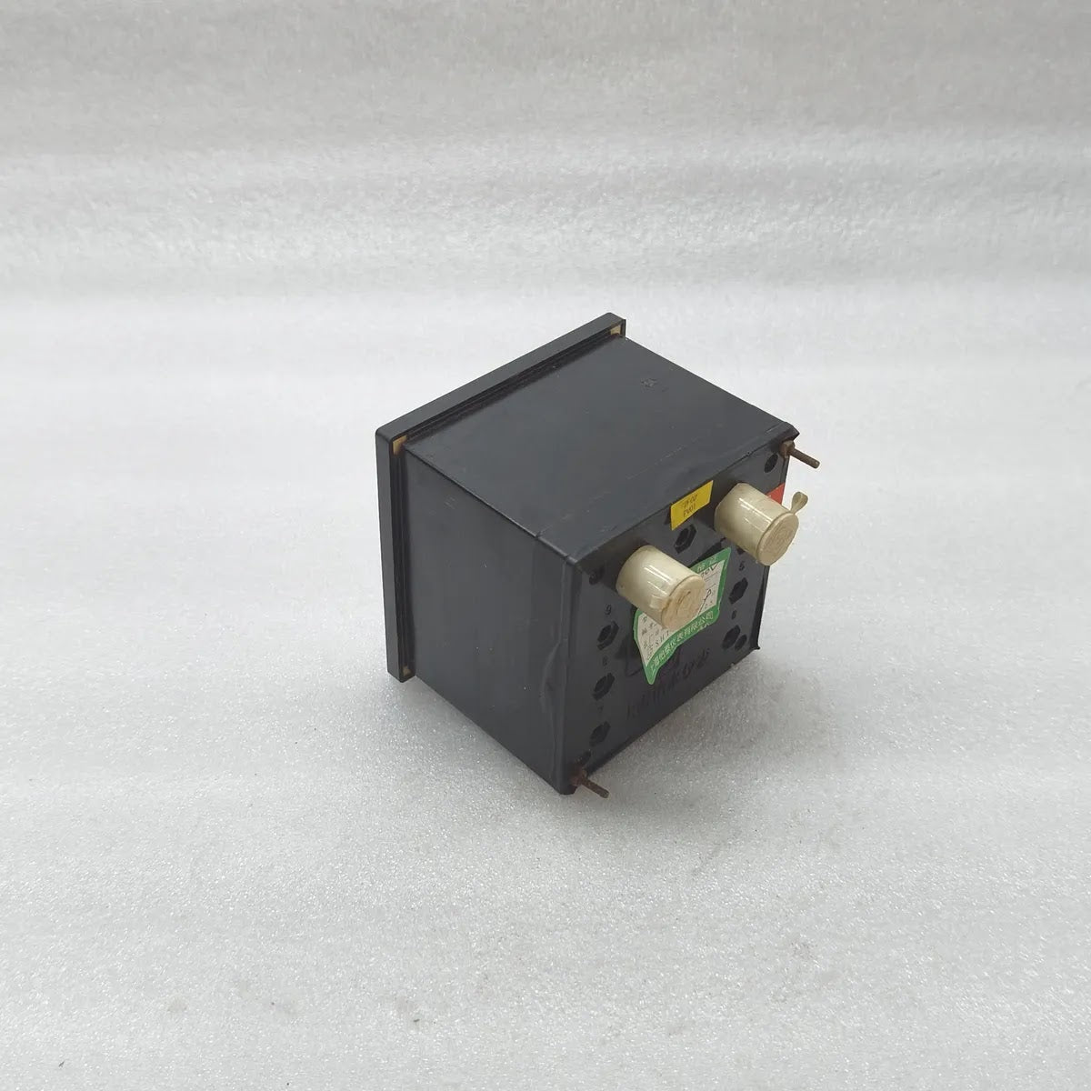 SHANGHAI YITAI F96-ACB AC Panel Voltmeter 0-300V