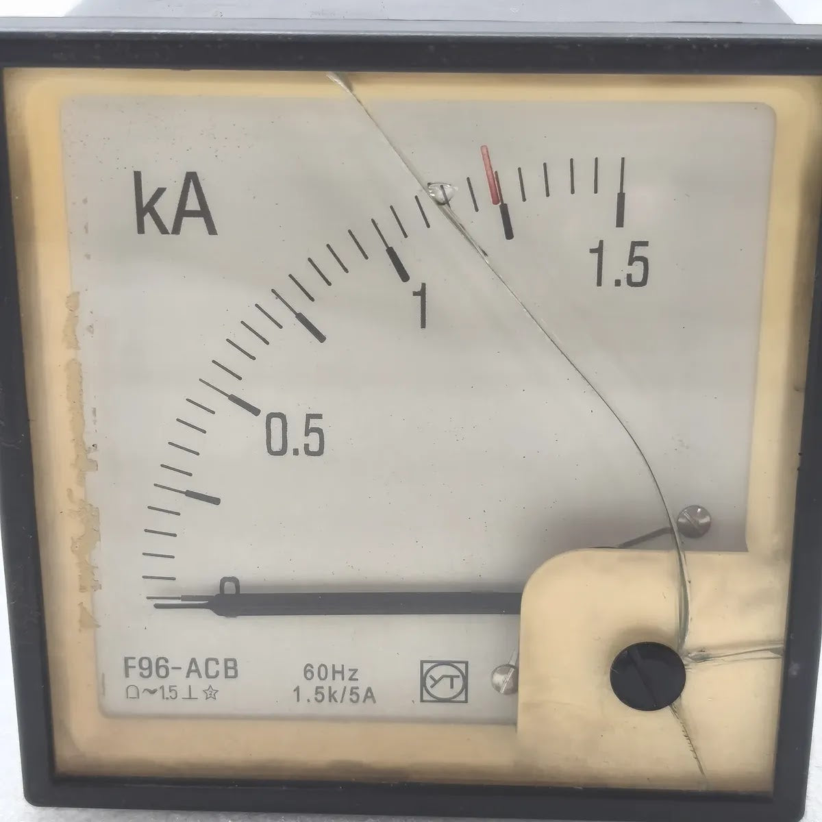 SHANGHAI YITAI F96-ACB Analog AC Ammeter 1.5kA/5A 60Hz