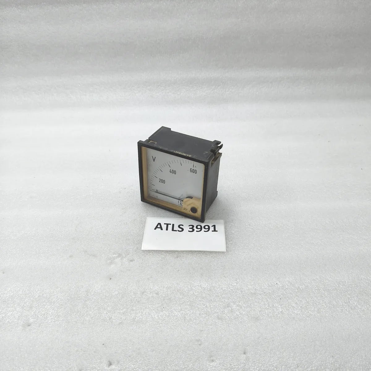 RISHABH Analogue Panel Voltmeter 0-600V AC