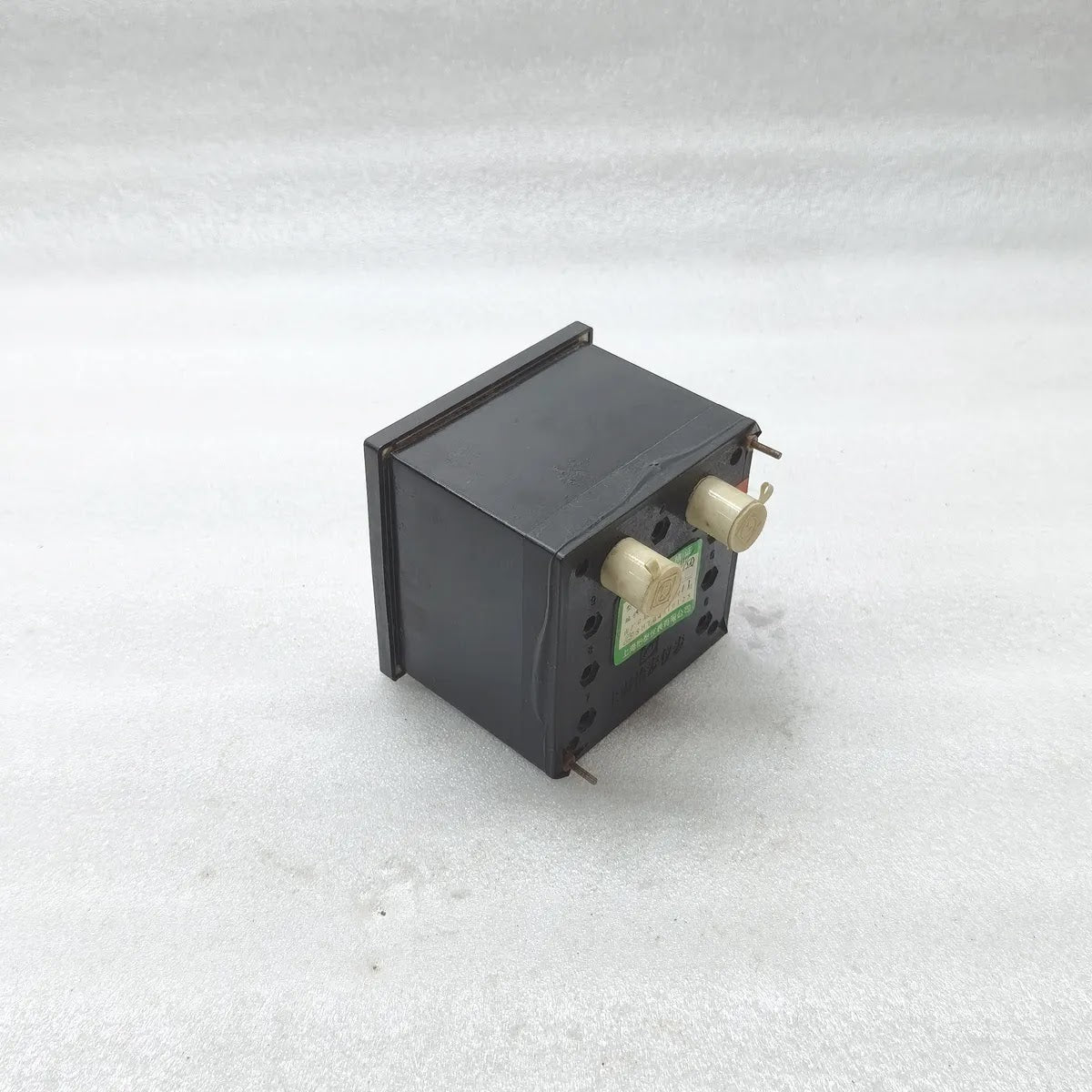 SHANGHAI YITAI F96-ACB Analog Panel Ammeter 1.5kA/5A 60Hz