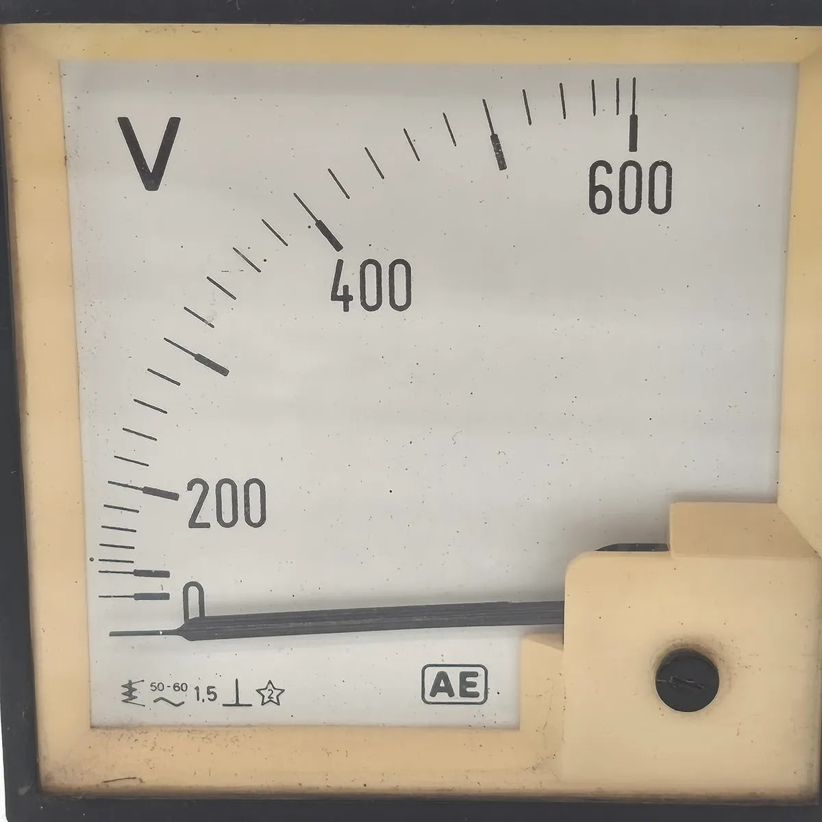 AUTOMATIC ELECTRIC AE Analogue Panel Voltmeter 0-600V AC 50-60Hz