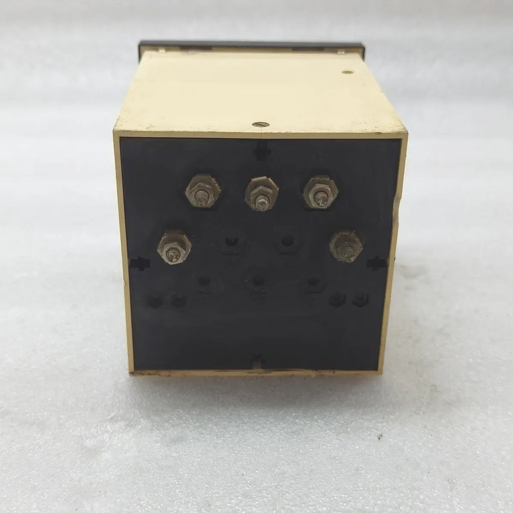 2200354 SPECIAL-T42 Power Factor Meter Cos Phi 3-5A 400V