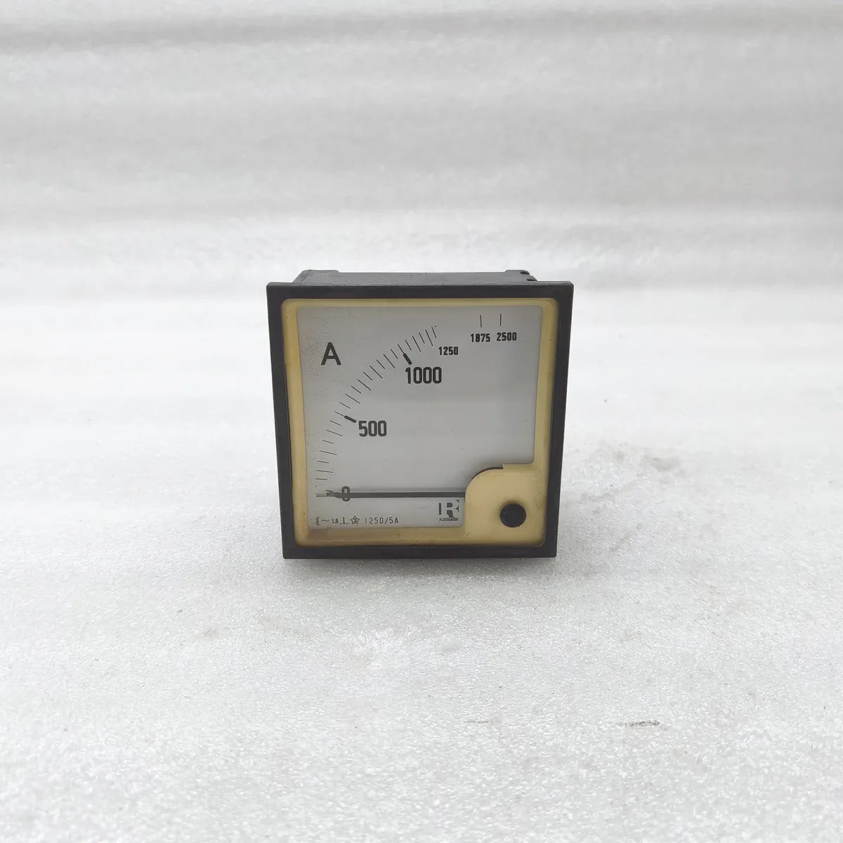 RISHABH Analogue Panel Ammeter 0-1250A CT 1250/5A